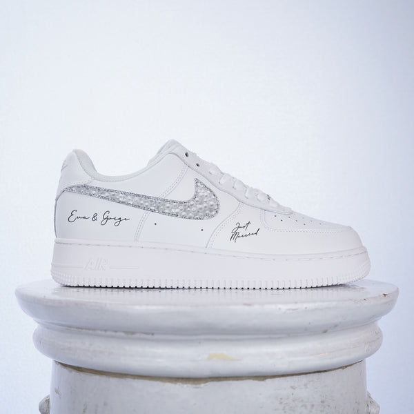 Just Married – Glitzer-Swoosh mit Namen – Silber