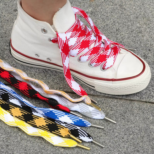 1,8 cm lange, dicke Schnürsenkel aus Metall mit Schmetterlingsmuster.jpg