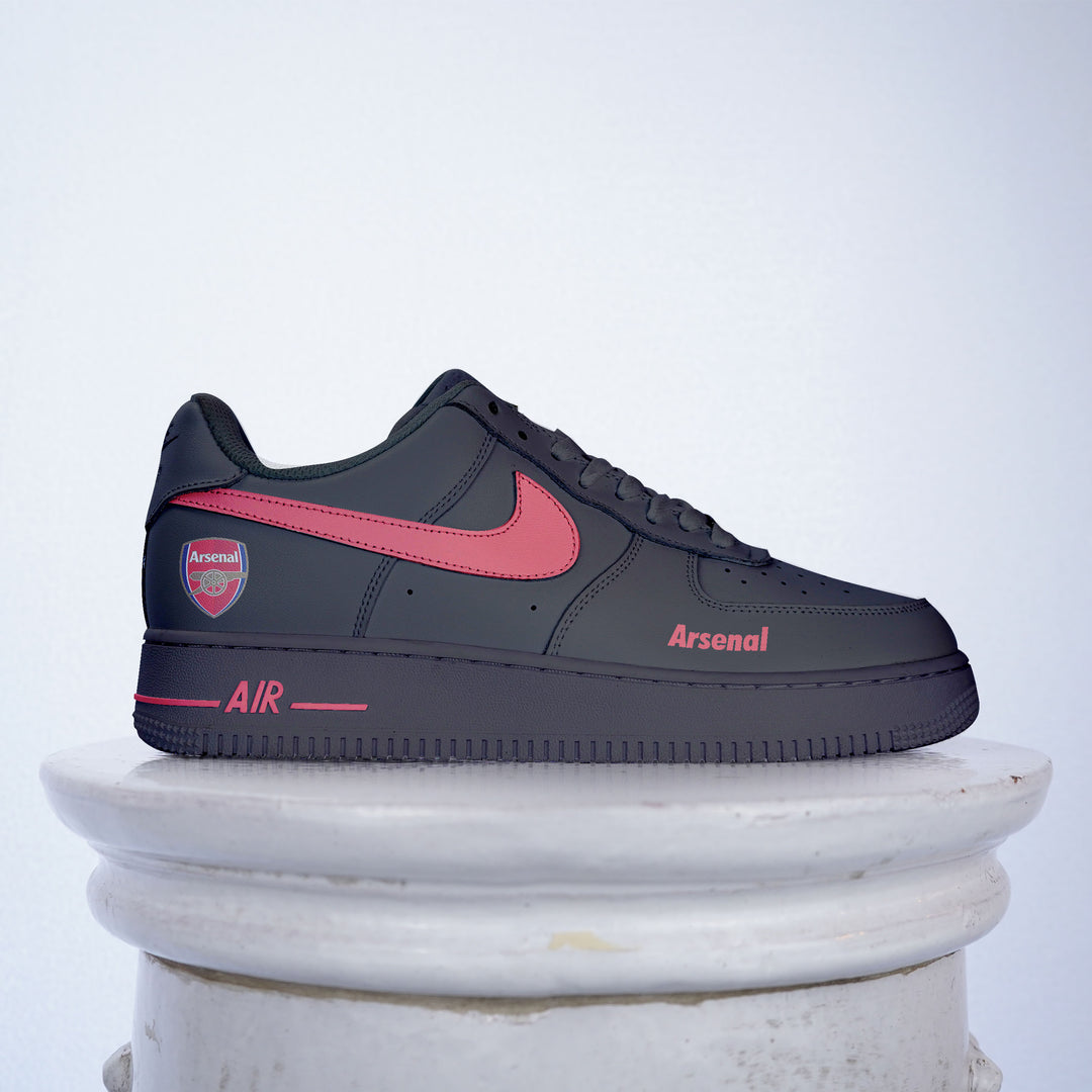 arsenal nike trainers
